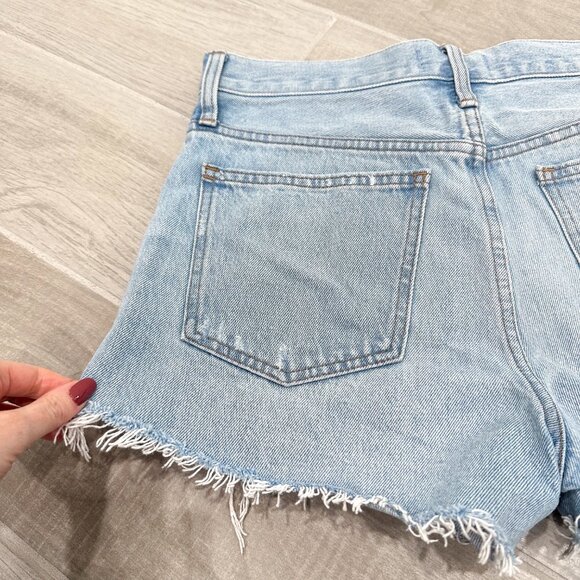 Madewell Relaxed Denim Cut-Off Shorts in Cedarcroft Wash Light Denim Size 26 - Picture 11 of 16